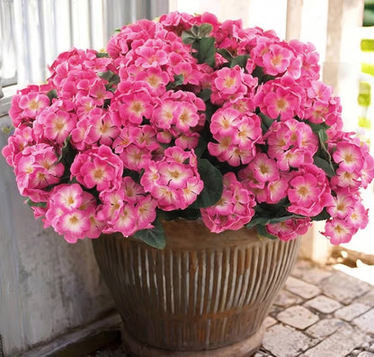 🌸 Lush, UV-Resistant Artificial Geraniums – Real Look, No Maintenance! 🌞🏡💐