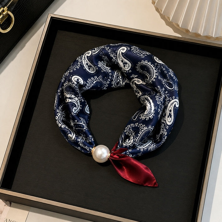 Effortless Glamour: Pop-On PearI Necklace Scarf