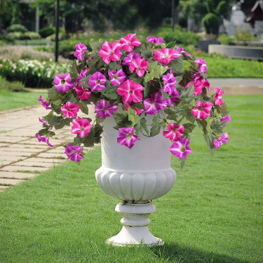🔥Last Day 70% OFF🔥UV Resistant Faux Petunia Flowers – Fade-Proof Outdoor Floral Decor